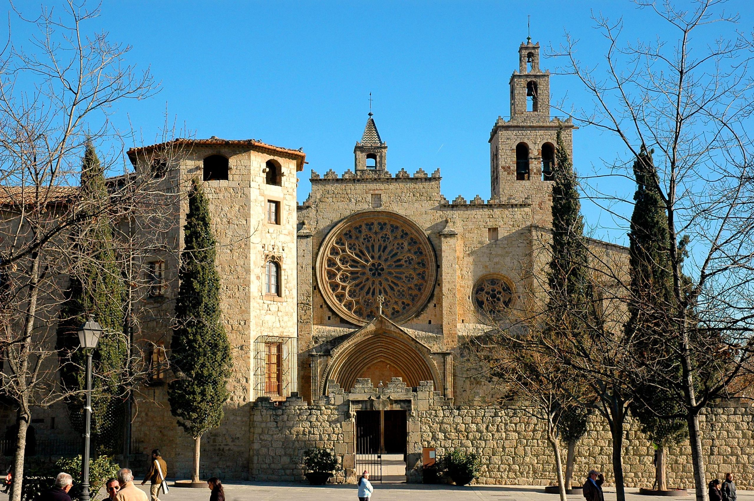 Monestir_de_Sant_Cugat_-_Vista_general